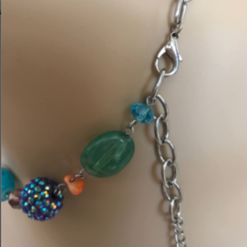 Fun Multy-Color Beaded Necklace - Picture 4 of 4